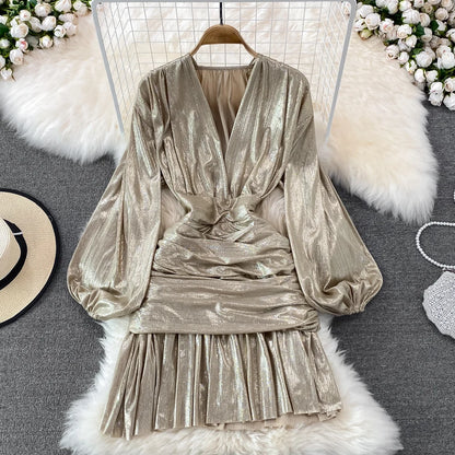 🍒Dames lente somer mode rok blink materiaal v-nek lanternmou geplooide geleentheidsuitrusting heupomvou kleding partytjiedrag Super Sensuele Satyn