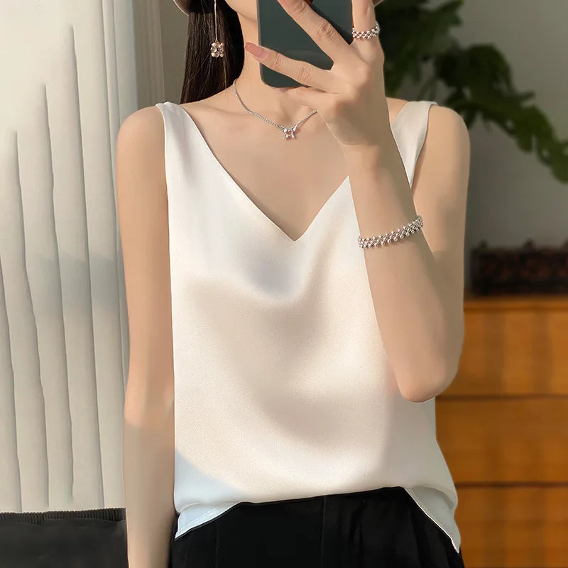 🍒Women's silky tank top camisole for summer beautiful satin loose v-neck vest sleeveless tops