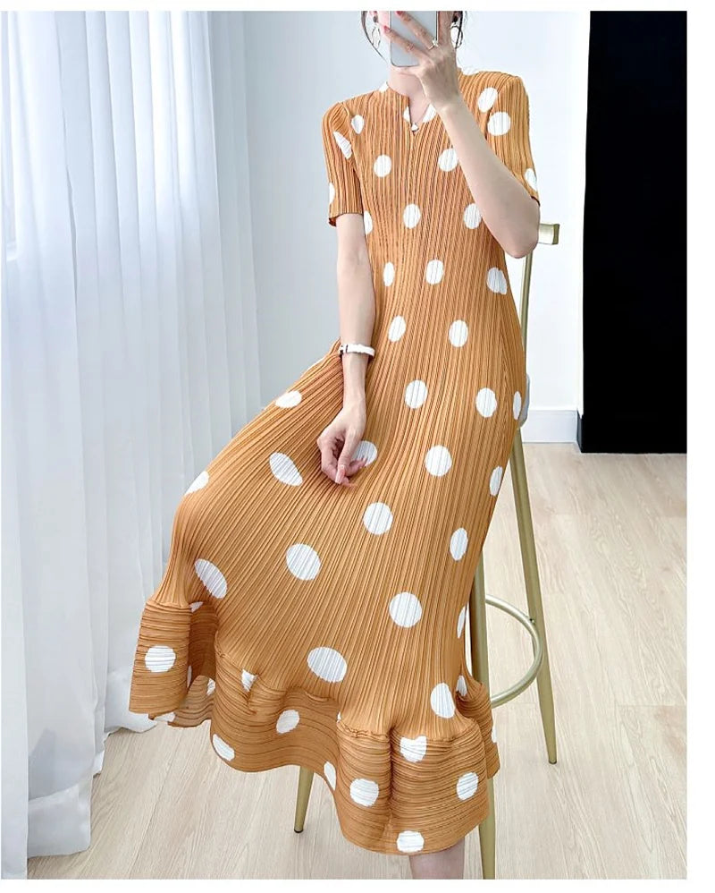 🍒女士连衣裙晚装夏季女士服装圆点V领高端宽松百褶裙勿迟疑，赶快行动起来吧！