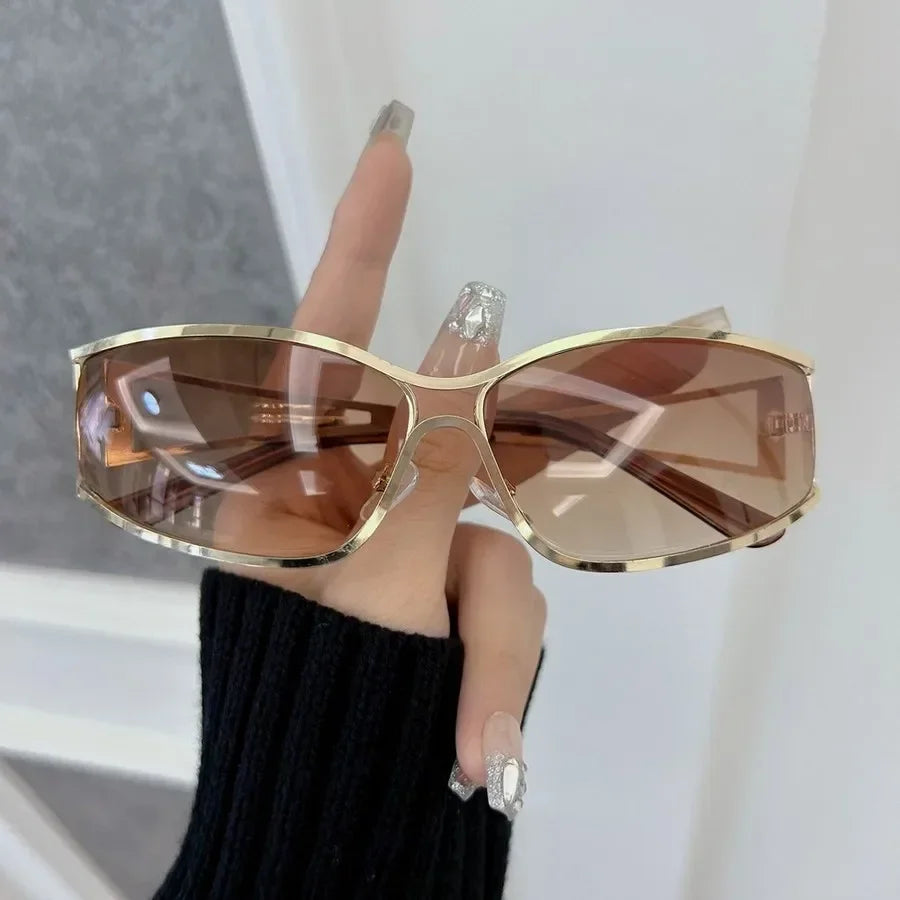 🍒Vierkantige ontwerpersonbrille vir vroue unisex metaalraam koelbrille vroulike ontwerpersmode-brille OntwerpOmKoelTeWees
