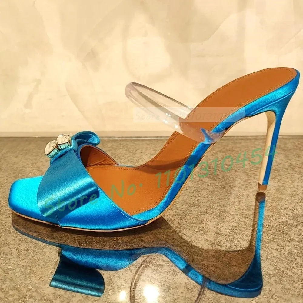 🍒Strikkie satyn hoëhakskoene geleentheidslippers dames kristalsandale bling skoene vir troue somerpompe pvc-band gemaklike ooptoon skoene Sassy Satyn Slippers