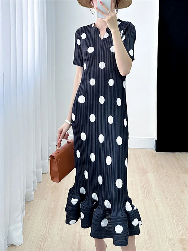 🍒女士连衣裙晚装夏季女士服装圆点V领高端宽松百褶裙勿迟疑，赶快行动起来吧！
