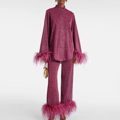 🍒Vroue se staankraag langmou bloes en broekstel met veerbesonderhede, elegante glinsterknope op die hemp en broek, soliede uitrustings herfsmode, partytjiestel geleentheidsdrag.