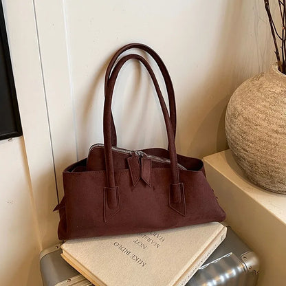 🍒Lekker luukse kunsmatige suede sakke ontwerperhandsakke, spesiale geometriese gelaagde retro skouersak vir vroue okselhandsakke vroulike daaglikse pendelaarsak Moet Nie Oor-haal Nie
