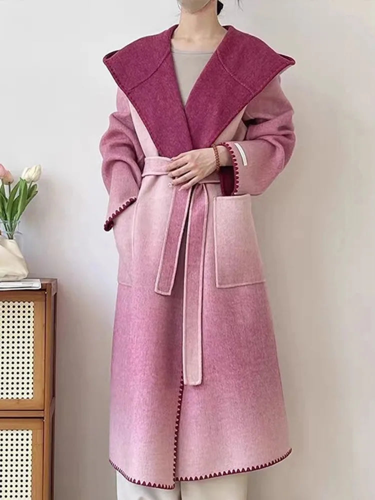 🍒Pienk wolmengseljas met kap en gordel, stylvolle winteroorjas, kleurvolle moderne modejas, slim gemaklike buiteklere, vroue lyk soos lekkergoed in vlokkie-wol