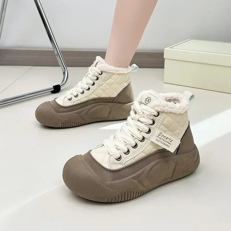 🍒Plush stewels, verdikte sool sneeustewels, gemaklike slytvaste warm diksoolskoene vir dames, nuwerwetse veterskoene, gemaklike stapskoene vir vroue – Koop hierdie Stewel-skoonhede