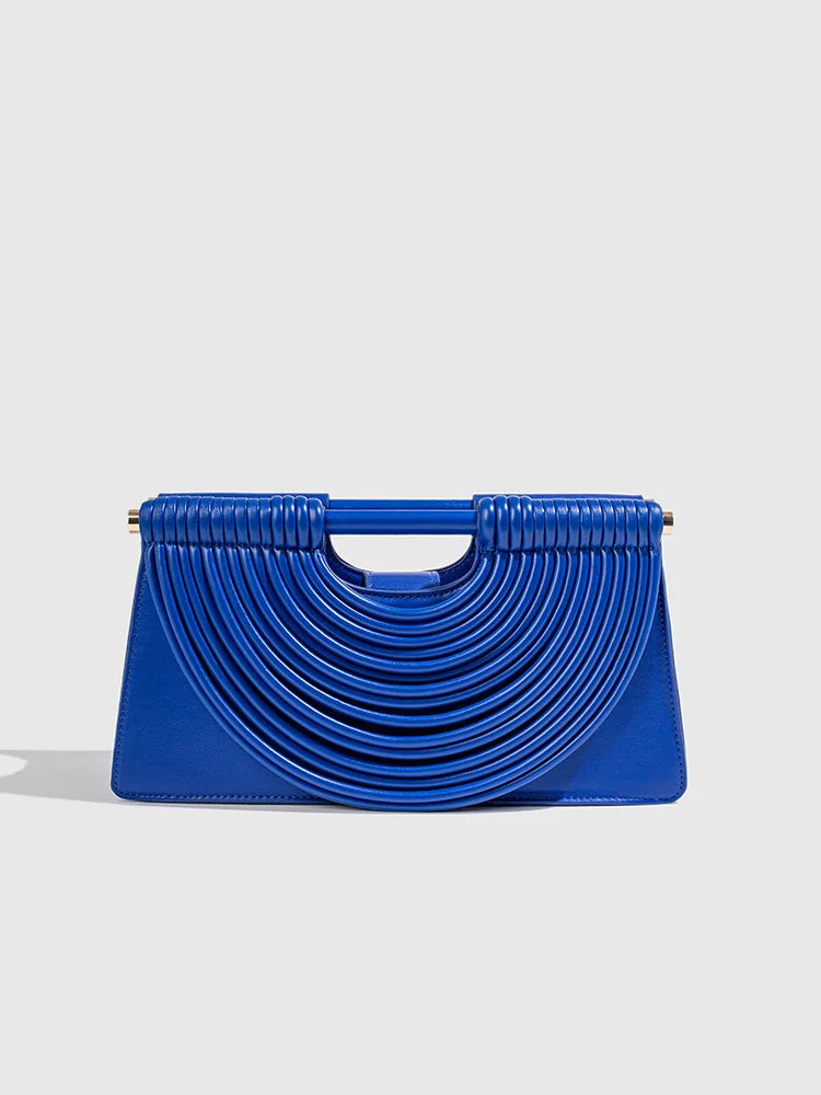 🍒Handwoven style Women's gold crossbody bag clutch handle occasion handbags smart casual strands pu material soft Texture triangle shape shoulder bag Strands Of Style