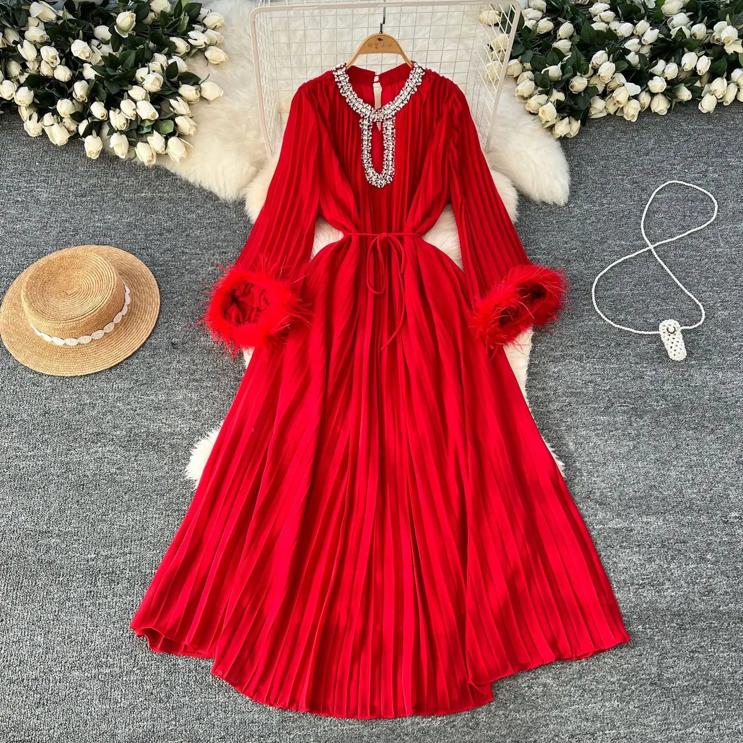 🍒Pleated long dress for women white maxi outfit wedding guest wear diamond and feather detail long sleeve elegant party occasion wear long sleeve club wear Look Diamond In Pleats