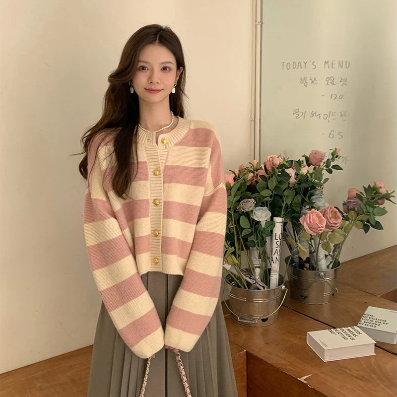 🍒 条纹女式开衫 Y2K美学甜美针织外套复古长袖毛衣 春秋款宽松休闲短款上衣 樱桃奶油条纹悦目
