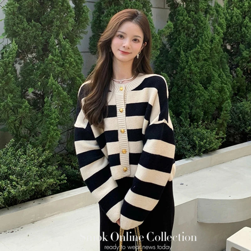 🍒 条纹女式开衫 Y2K美学甜美针织外套复古长袖毛衣 春秋款宽松休闲短款上衣 樱桃奶油条纹悦目