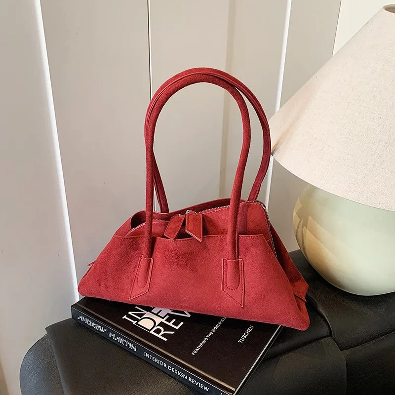 🍒Lekker luukse kunsmatige suede sakke ontwerperhandsakke, spesiale geometriese gelaagde retro skouersak vir vroue okselhandsakke vroulike daaglikse pendelaarsak Moet Nie Oor-haal Nie