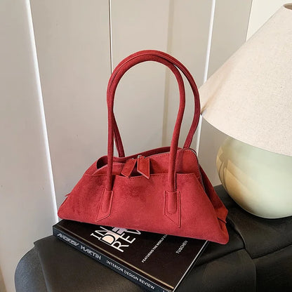🍒Lekker luukse kunsmatige suede sakke ontwerperhandsakke, spesiale geometriese gelaagde retro skouersak vir vroue okselhandsakke vroulike daaglikse pendelaarsak Moet Nie Oor-haal Nie