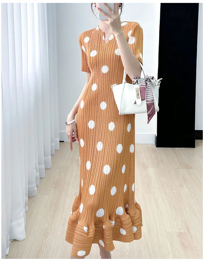 🍒女士连衣裙晚装夏季女士服装圆点V领高端宽松百褶裙勿迟疑，赶快行动起来吧！