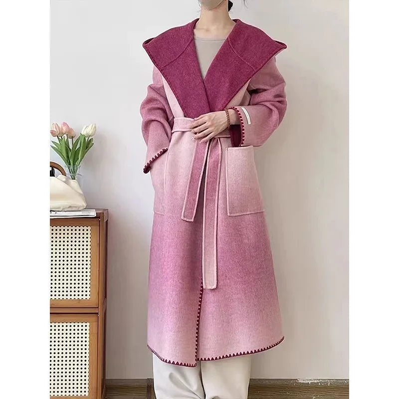 🍒Pienk wolmengseljas met kap en gordel, stylvolle winteroorjas, kleurvolle moderne modejas, slim gemaklike buiteklere, vroue lyk soos lekkergoed in vlokkie-wol
