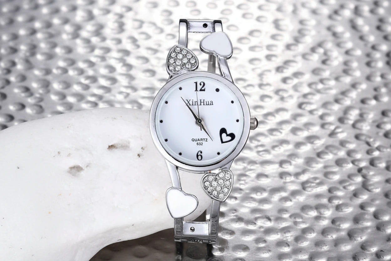 🍒Womens heart watch Design quartz fashion bangle silver classic crystal Stainless Steel colour face wristwatch smart casual jewellery   Watch This Bang For Your Buck