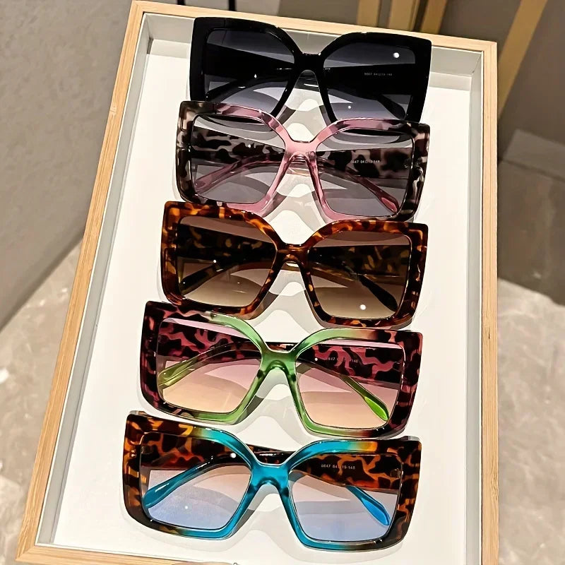 🍒Grootraam-sonbrille dames unisex modebrille vierkant veelsydig kontrasterende kleur eenvoudig UV400-beskerming brille nuwerwetse brille vir vroue Lyk Cool Vierkant