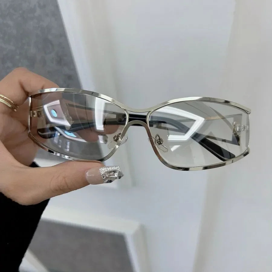 🍒Vierkantige ontwerpersonbrille vir vroue unisex metaalraam koelbrille vroulike ontwerpersmode-brille OntwerpOmKoelTeWees