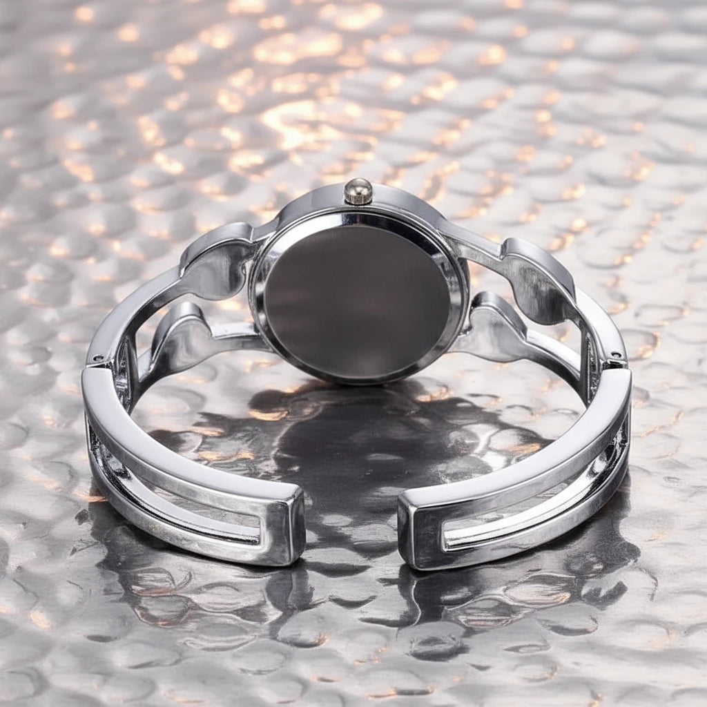 🍒Womens heart watch Design quartz fashion bangle silver classic crystal Stainless Steel colour face wristwatch smart casual jewellery   Watch This Bang For Your Buck