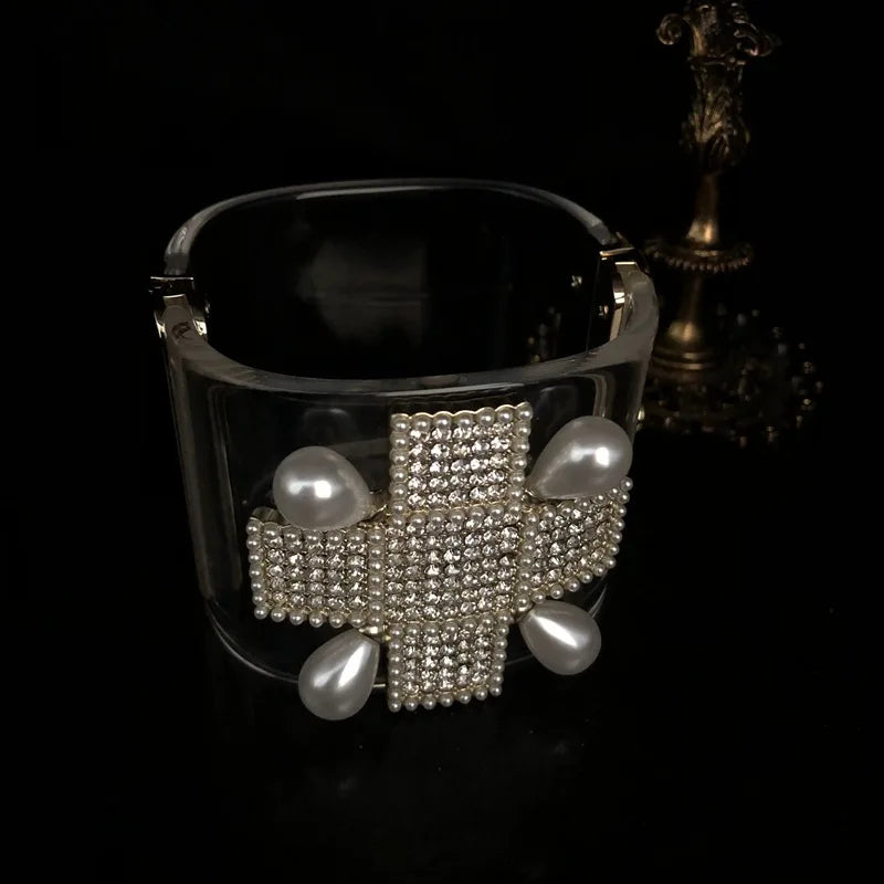 🍒Designer luxury transparent zircon pearl bangles for women retro high-quality cross women's rhinestone bracelet Dont Be Cross If You Miss Out On This Pearl