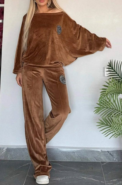 🍒Velvet two piece set solid round neck fashion of shoulder batwing top plus flared trouser casual two-piece outfits for women vibe in velvet