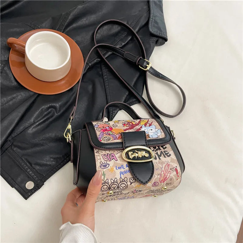 🍒涂鸦手提包/单肩包女包设计师奢侈品斜挎包女士斜挎包粉色斜挎包休闲包 毫无谎言，这款涂鸦包可以属于你