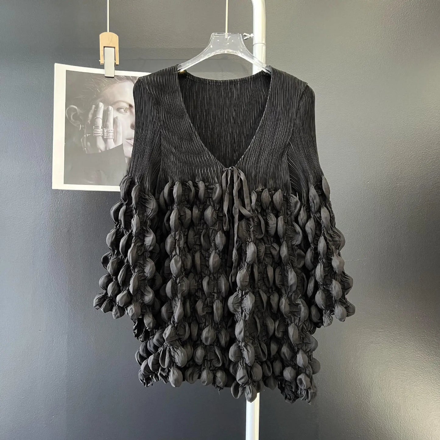 🍒泡泡袖褶皱上衣带褶皱系带上衣 V 领设计纯色宽松 T 恤时尚休闲服装 提升您的时尚品味