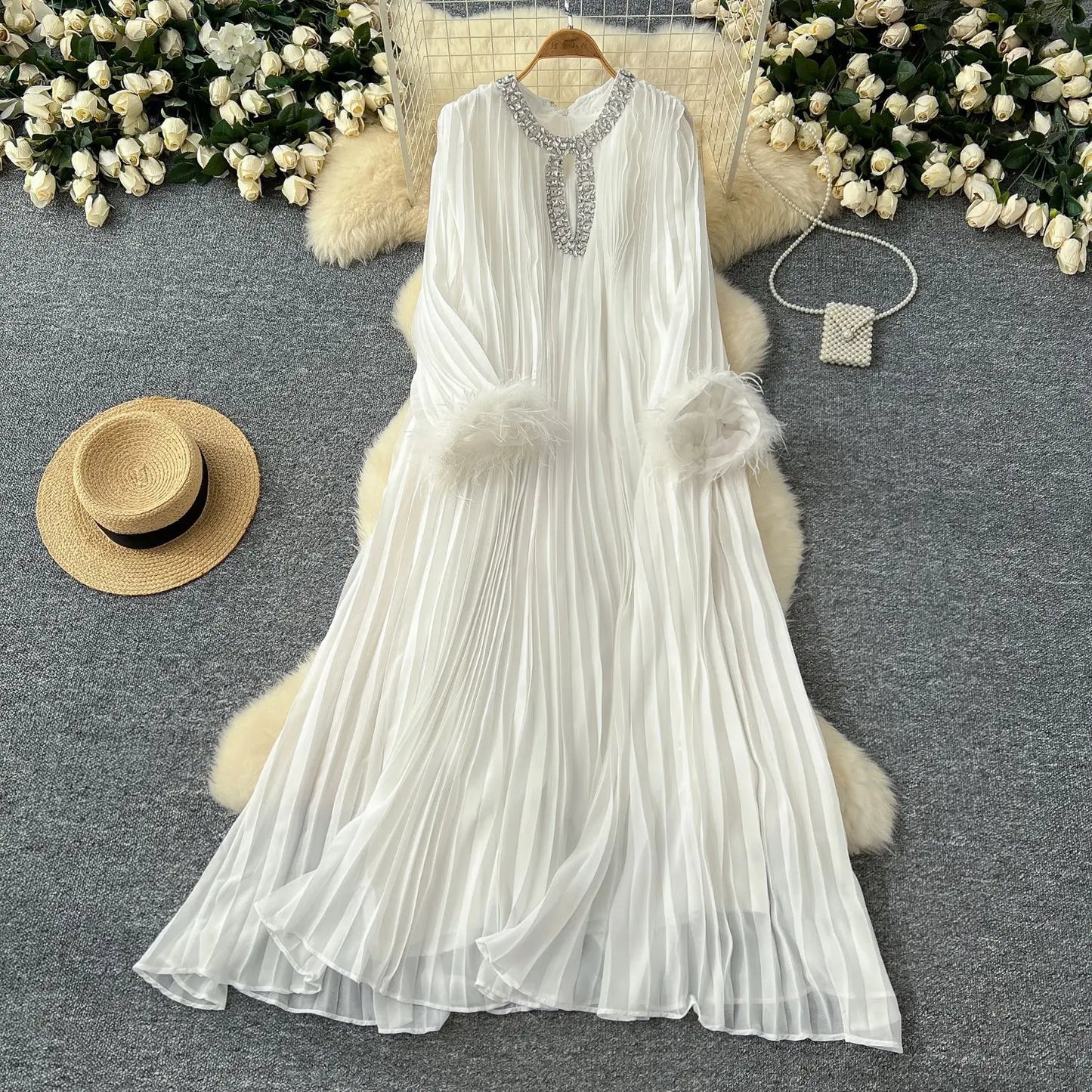 🍒Pleated long dress for women white maxi outfit wedding guest wear diamond and feather detail long sleeve elegant party occasion wear long sleeve club wear Look Diamond In Pleats