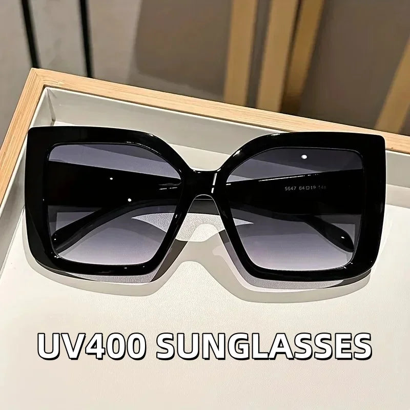 🍒Grootraam-sonbrille dames unisex modebrille vierkant veelsydig kontrasterende kleur eenvoudig UV400-beskerming brille nuwerwetse brille vir vroue Lyk Cool Vierkant